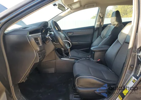 2015 Toyota Corolla L z USA, uszkodzony, nr VIN 5YFBURHE1FP358448